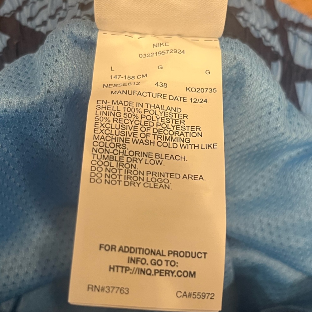 NWT Nike Boys Swim Trunks. - Picture 4 of 6